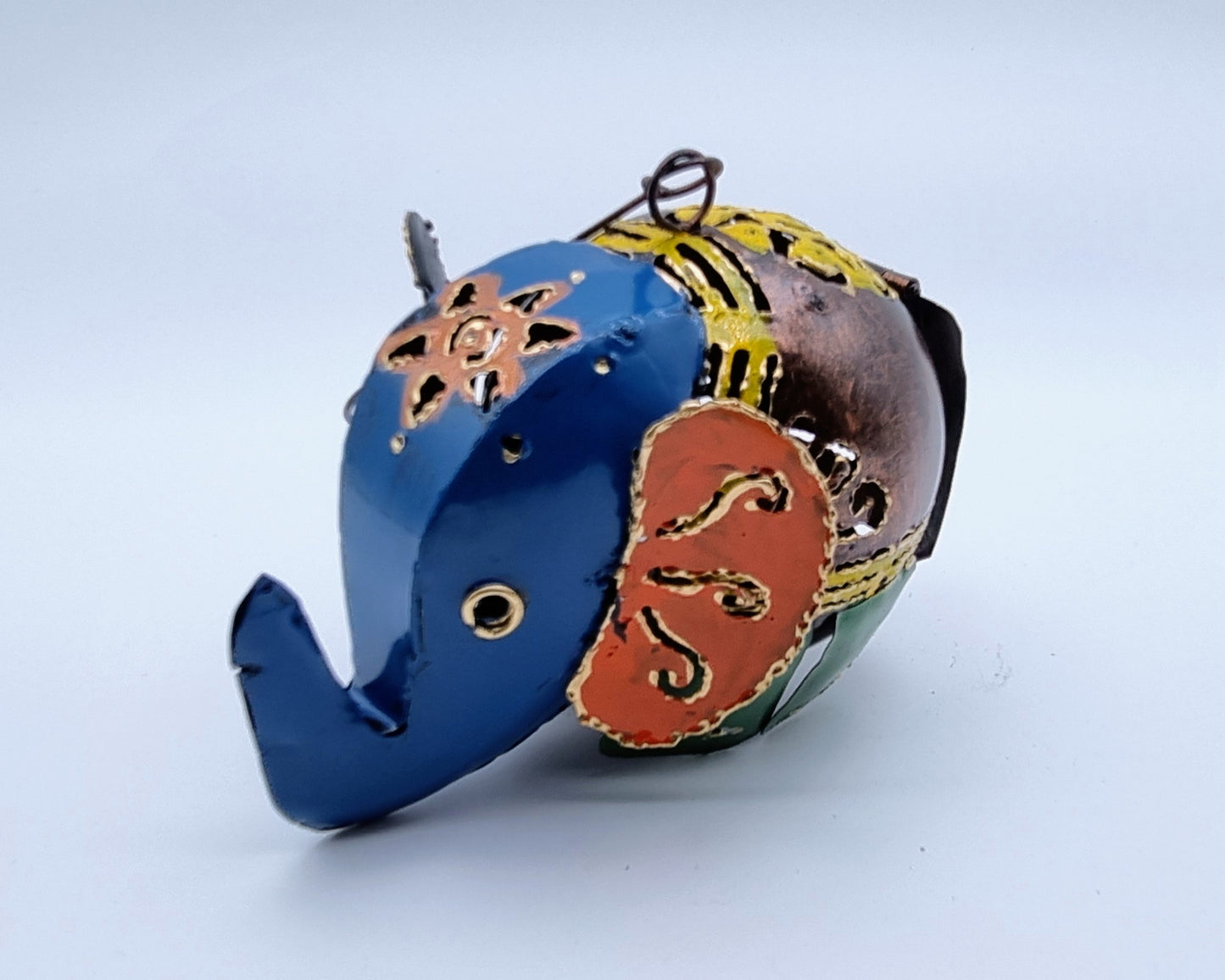 Teelichthalter aus Metall – Elefant